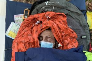 Image of a mannequin set up to demonstrate emergency care in remote areas 