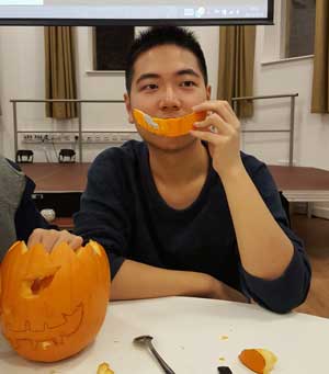 Hongzhou Tang
