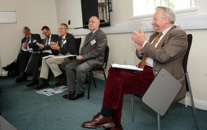 Panel trafod gyda'r Arglwydd Elis-Thomas ac Albert Owen AC