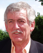David W Robetrs