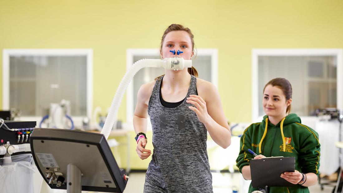 Students working in Sport and Exercise Science Lab