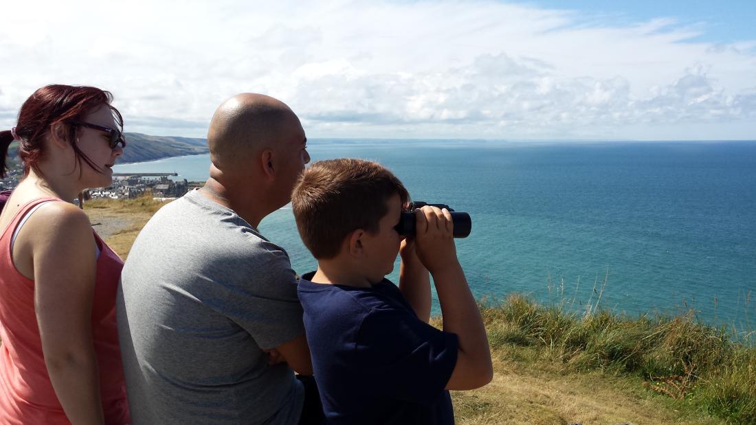 family sea-watching