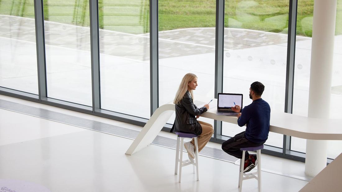 Students on a laptop in M-SParc