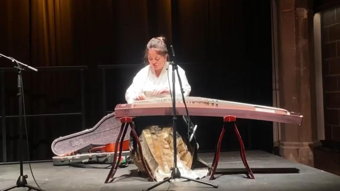 Guzheng perfomance