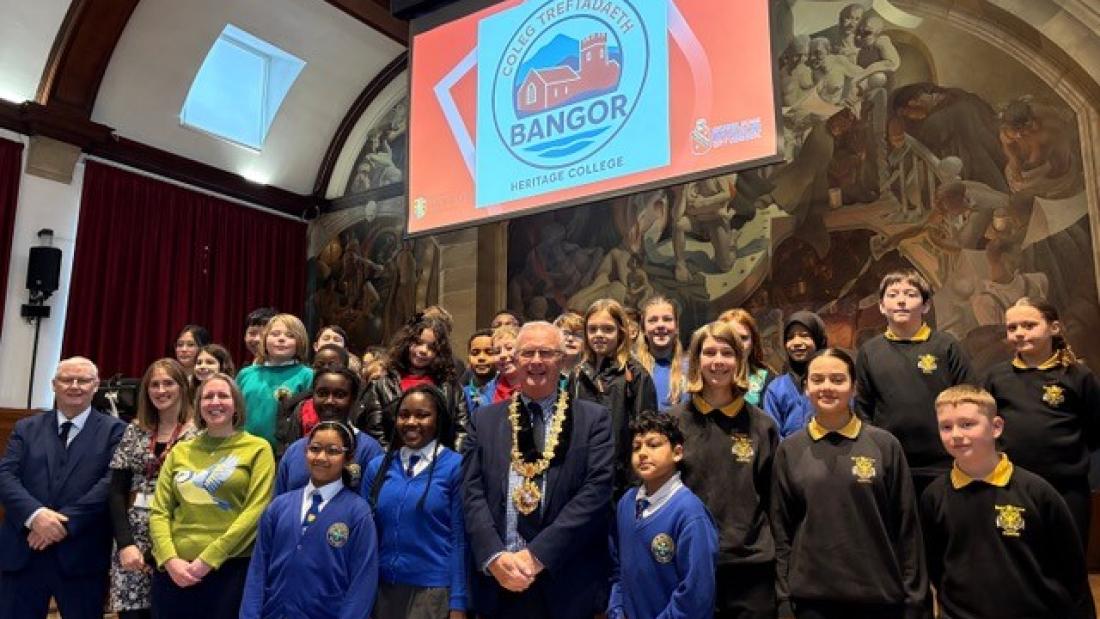 School participation: Ein Harglwyddes, Friars, St Gerards, Cae Top, Faenol, Hirael, Llandygai with Mayor Cllr Medwyn Hughes.  