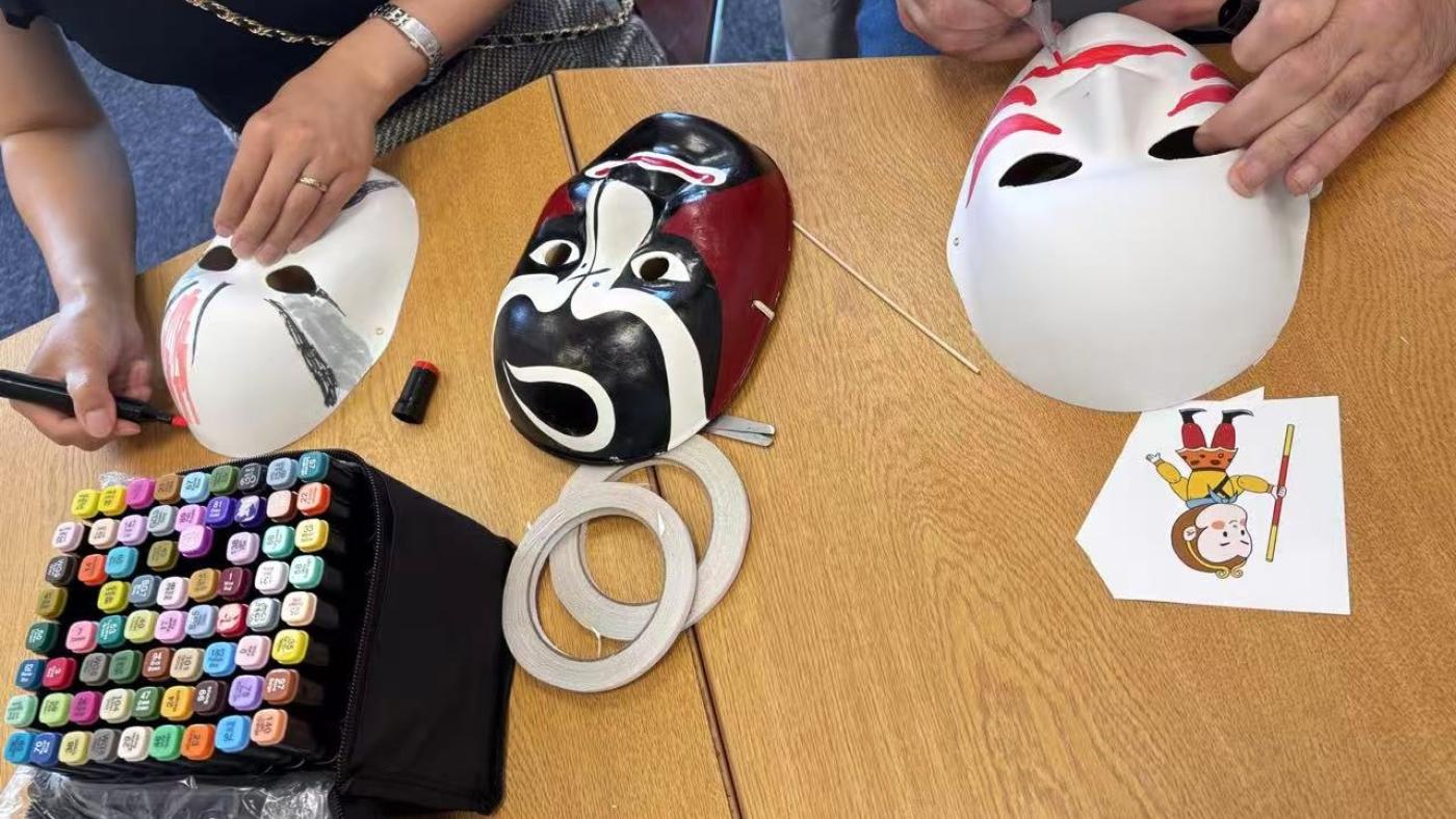Diamond Opera Mask Bringing Characters to Life: A Journey into Chinese Opera Masks ...