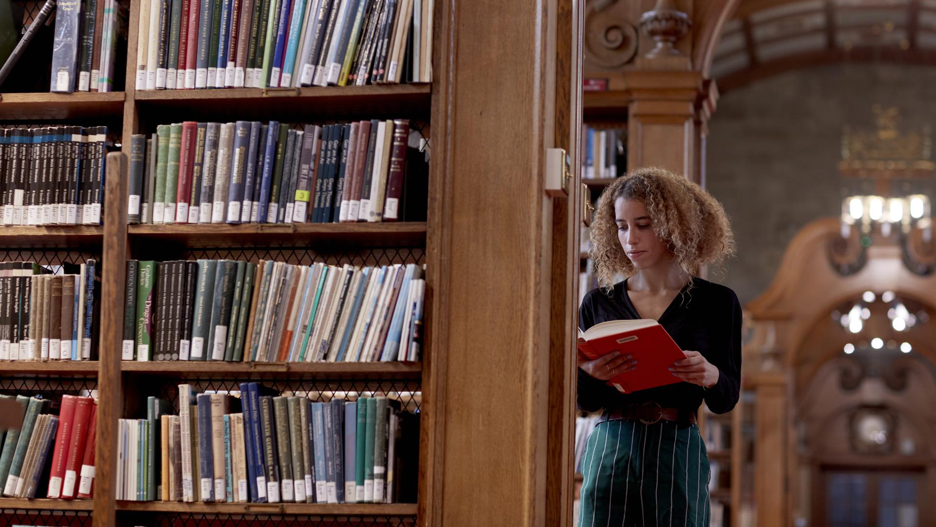 Student in Bangor University Library