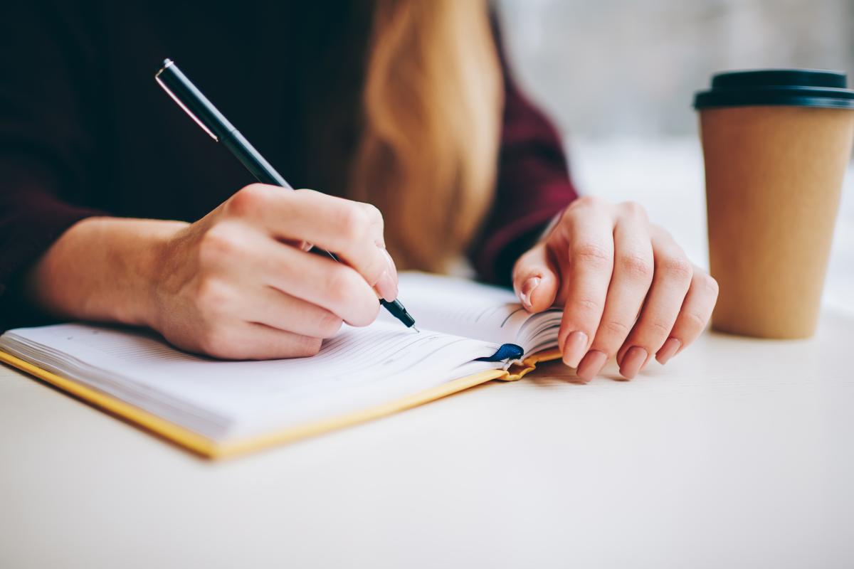 Where is shakespeare from image