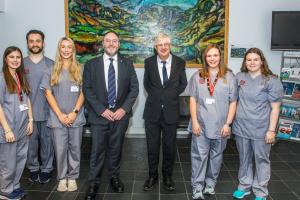 Image of Vice-Chancellor, Medical Students and First Minister
