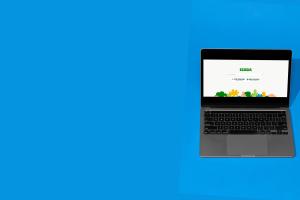 Image of laptop with Ecosia home page on the screen