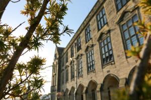 Picture of the Main Arts Building