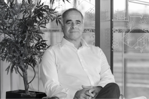 Dr Ramsay McFarlane