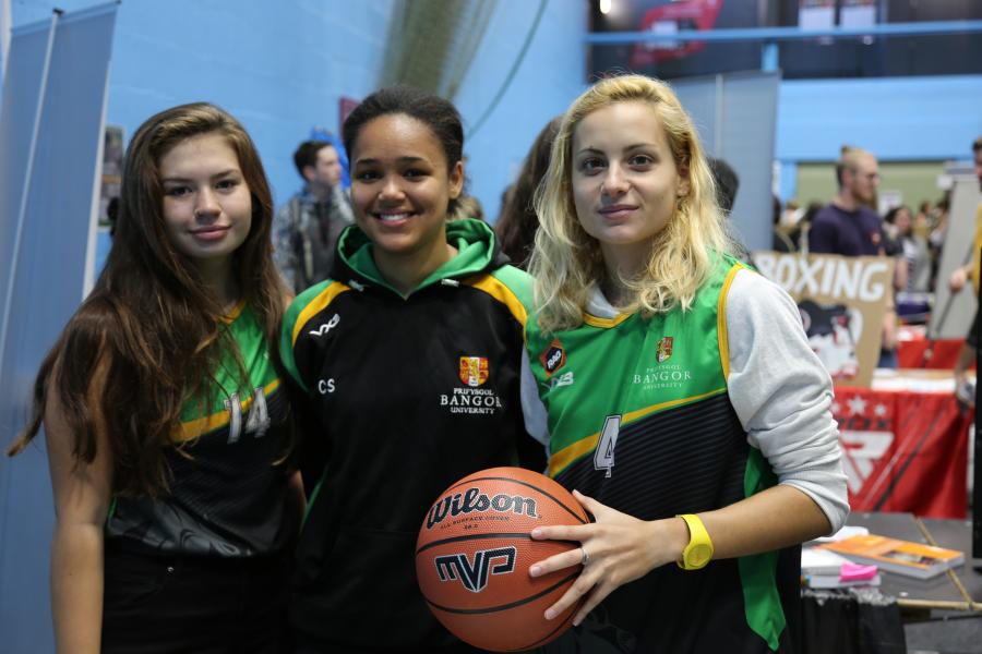 Students at the Serendipity Fair promoting the Women's Basketball Club during Welcome Week