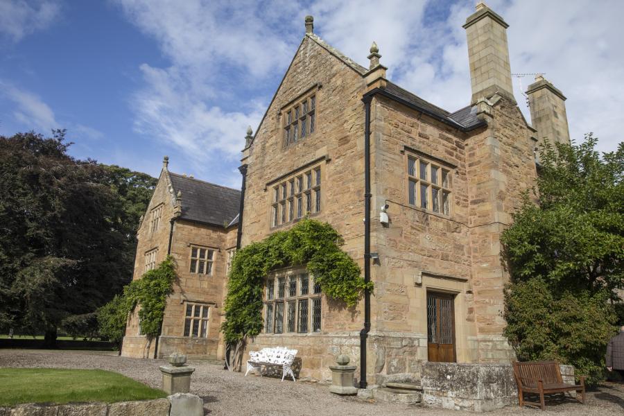 Pentrehobyn Hall