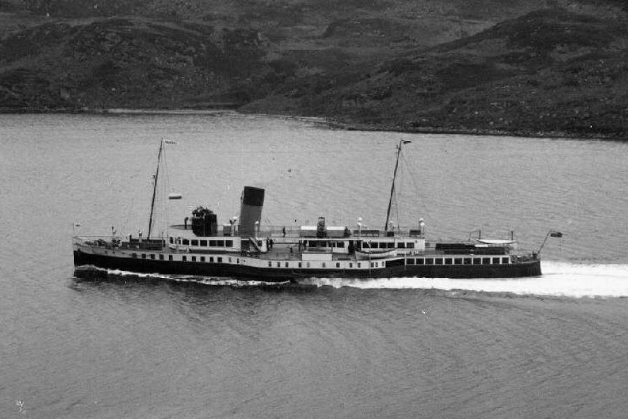 Black and while arial photo of a paddle steamer