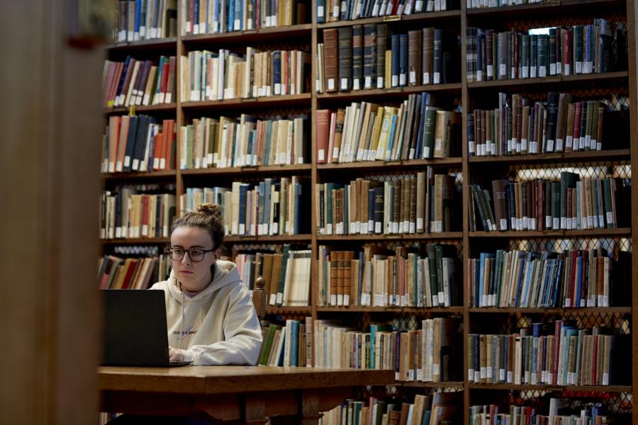 Student in library