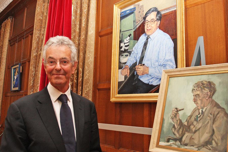 Lord Krebs with the Portrait of Sir Robert Edwards
