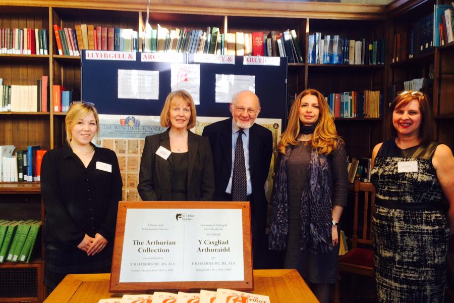 Dr. Roger Simpson, Prof. Raluca Radulescu, Shan Robinson, and others commemorate founding the Flintshire collection