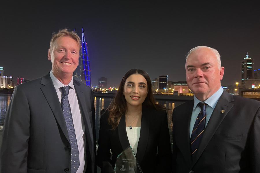 Prof Bruce Vanstone and Prof Andrew Edwards with Alumnus of the Year, Zahra Al Shamma