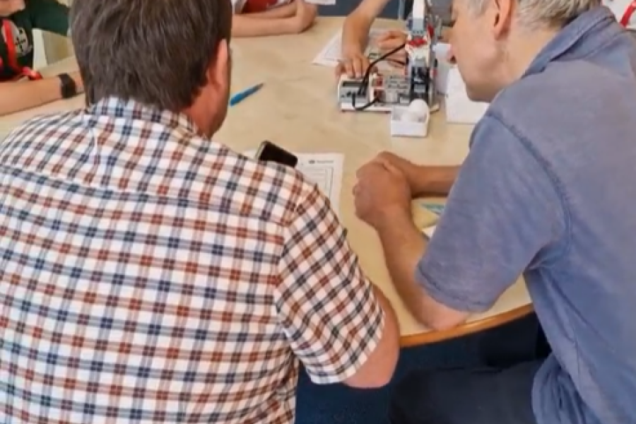 Playing with Lego Mindstorms with the Nuclear Futures Institute