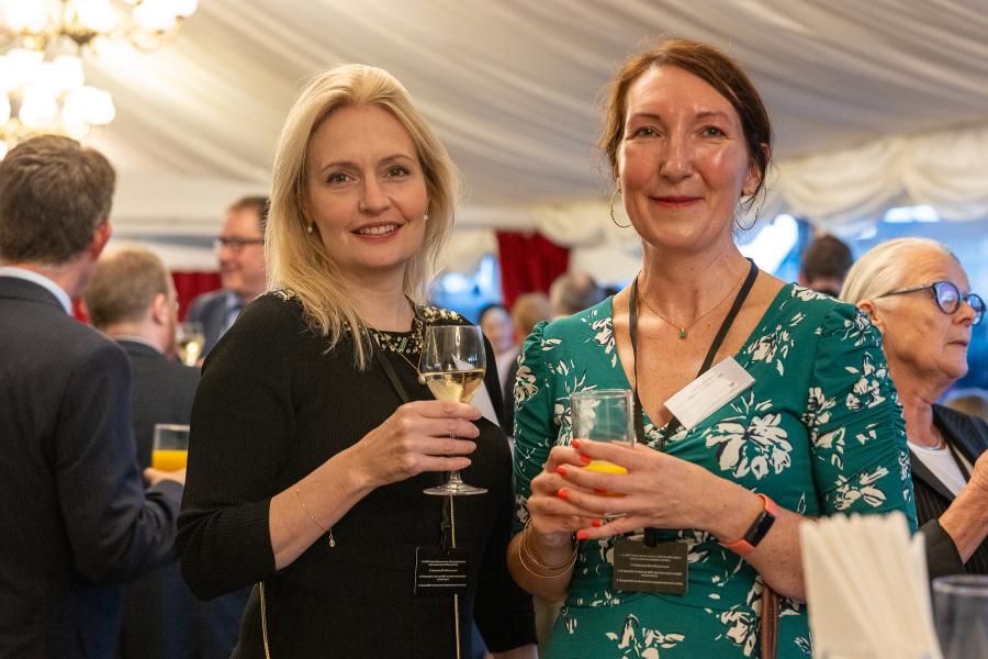 Cyn-fyfyrwyr yn Nhy'r Arglwyddi / Alumni at the House of Lords