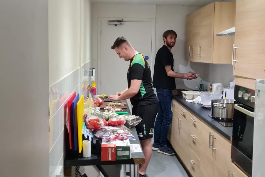 Student volunteers in the kitchen