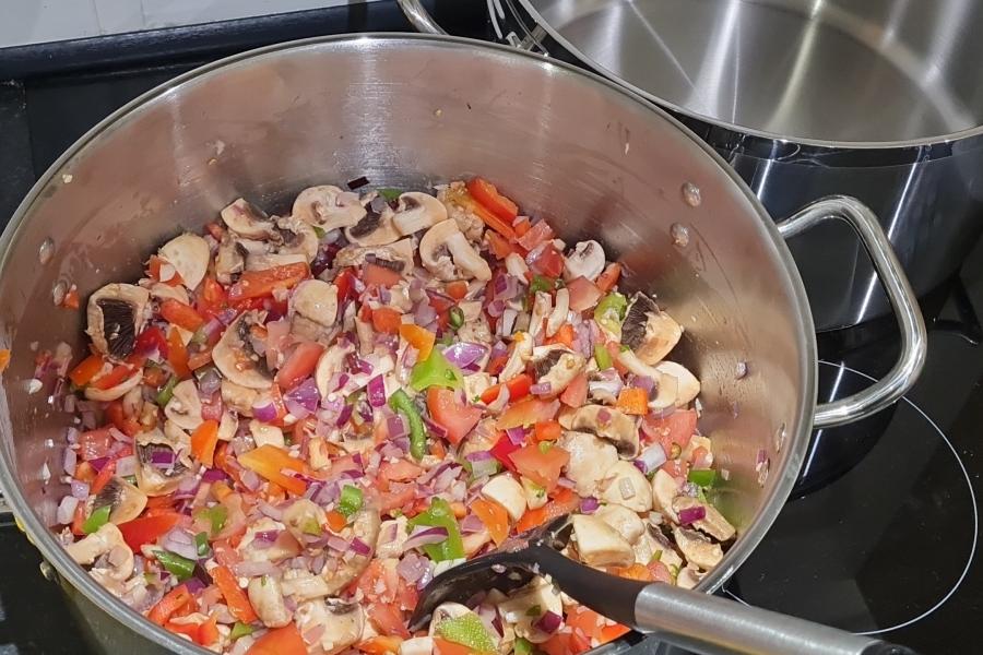 A pan of vegetables