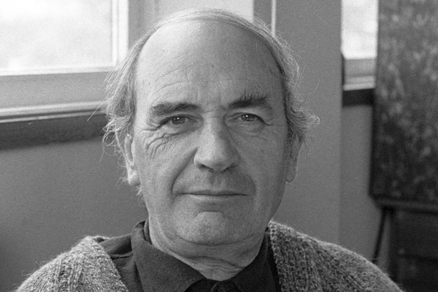  head shot of man looking to camera black & white