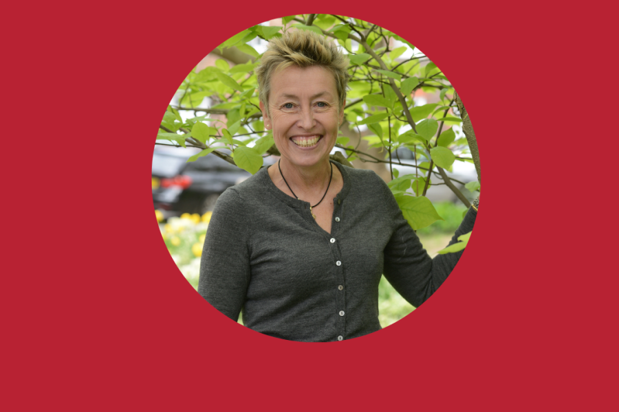Headshot of Joan Edwards OBE