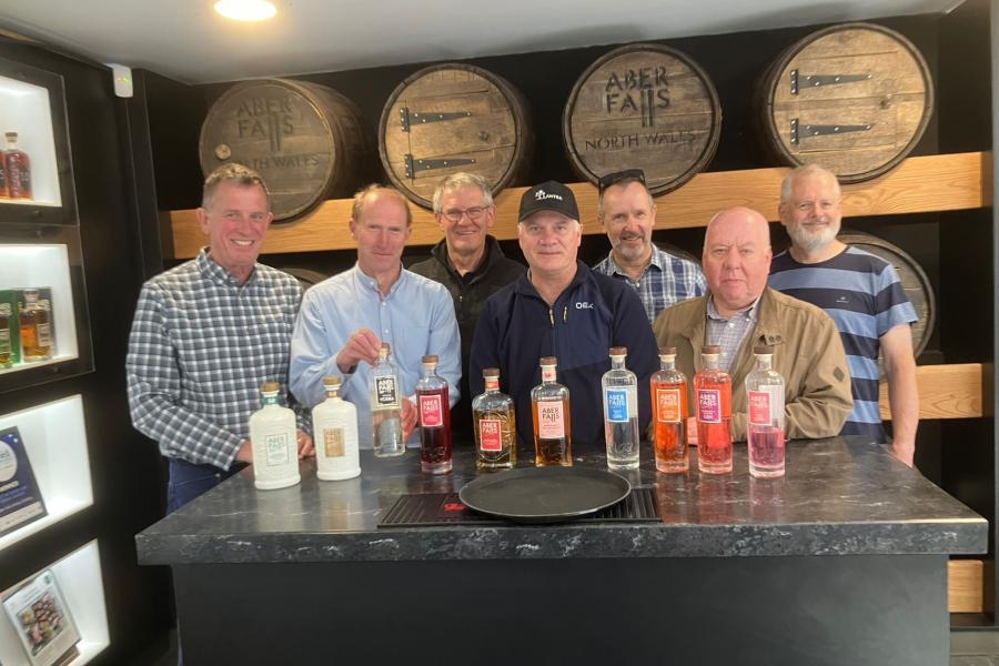 1985 Forestry reunion attendees at Aber Falls Distillery