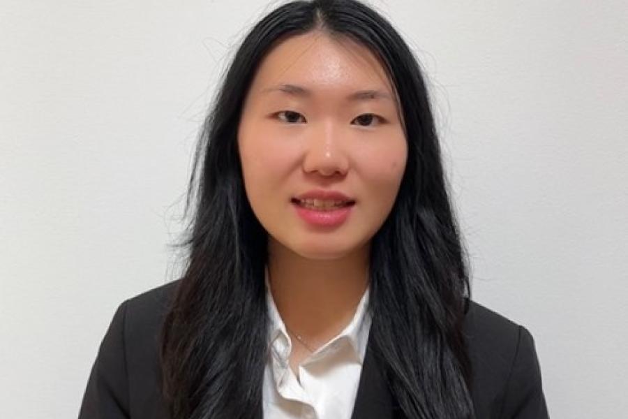 Anna Dai Alumnus