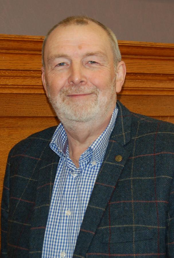 Dr Ian Rees