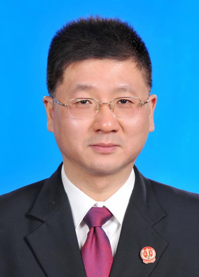 Y Barnwr Dr Zhen Tang