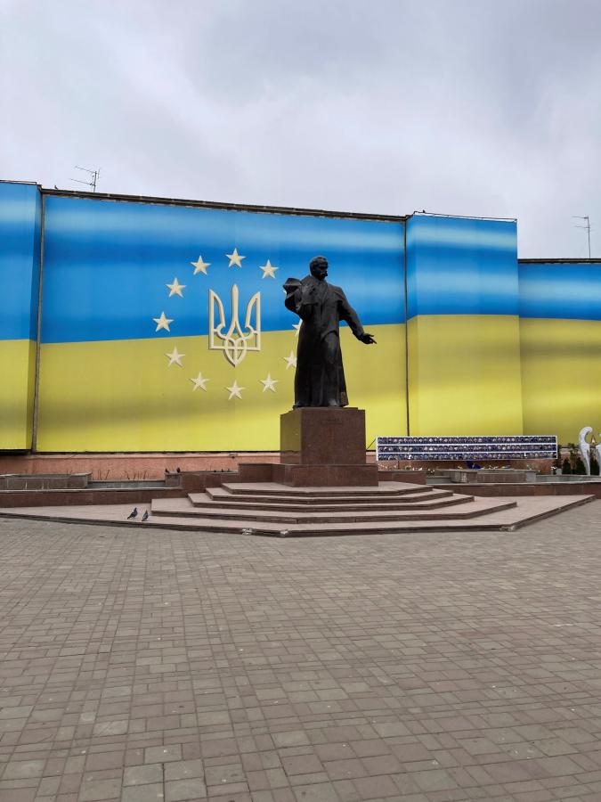 Image of a wall to remember Chernivtsi