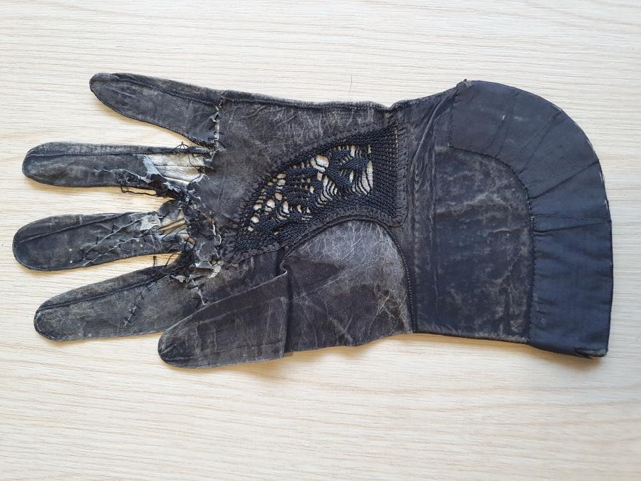 Lady's left handed glove