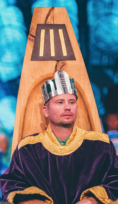 an image of Crowned Bard, Rhys Iorwerth 