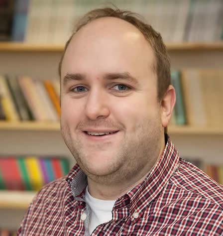 Llun proffil staff o Tim Holmes