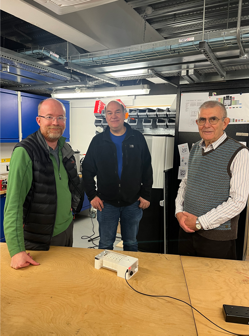 BeeRobotics, CRU & Fab lab Project Team