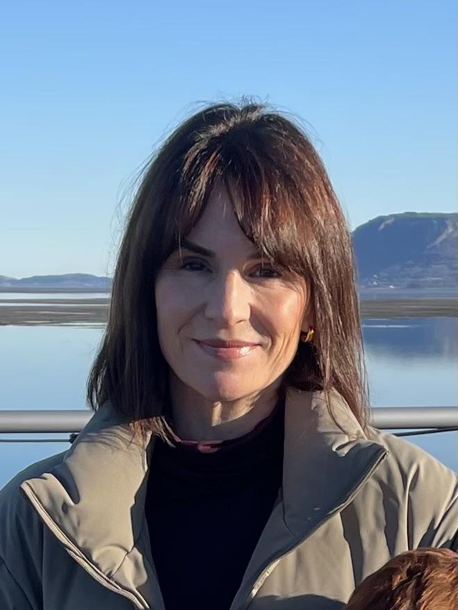 Dr Sara Parry 