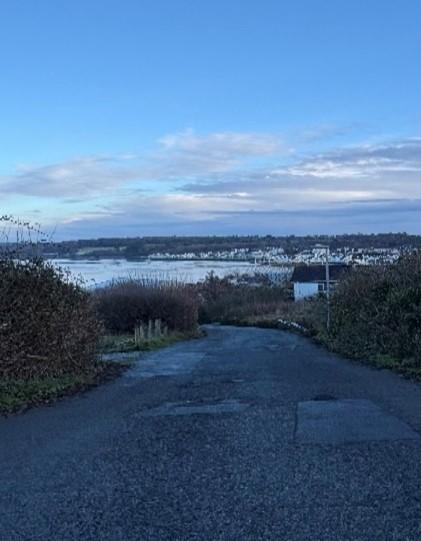 Road down to Felinheli Surgery 