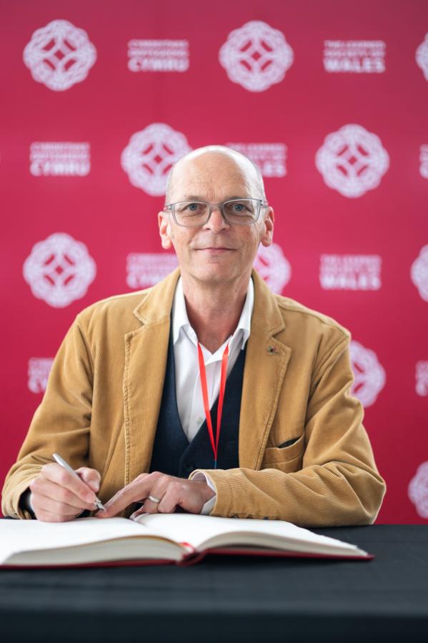 Professor Si Creer - Fellow of the Learned Society of Wales