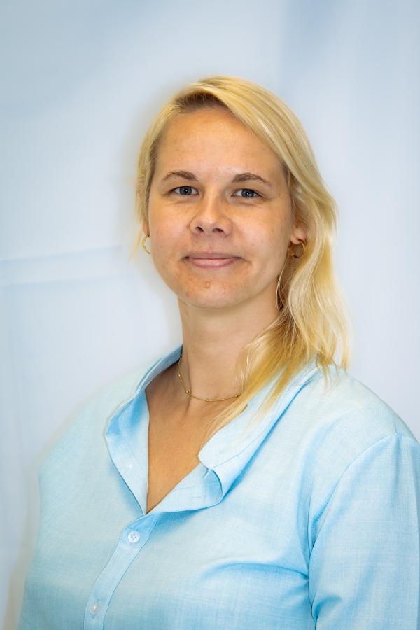 Headshot of Caroline Korell